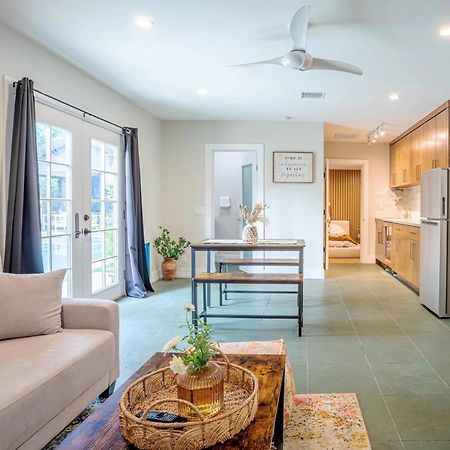 Serene 1 Bed Guest House With Patio Sleeps 6 Los Angeles Exterior photo