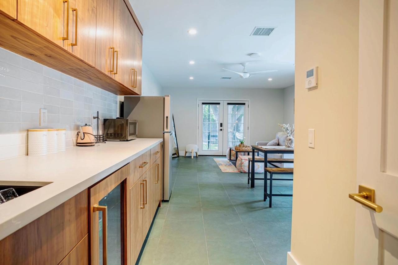 Serene 1 Bed Guest House With Patio Sleeps 6 Los Angeles Exterior photo