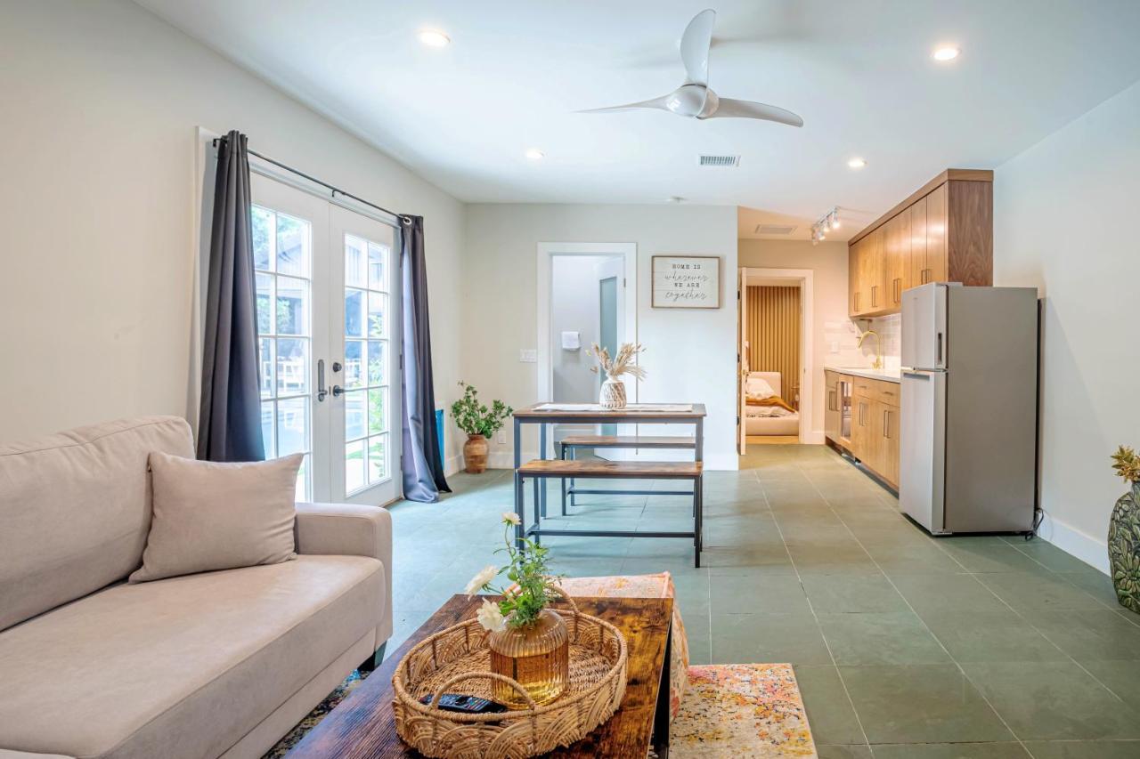 Serene 1 Bed Guest House With Patio Sleeps 6 Los Angeles Exterior photo