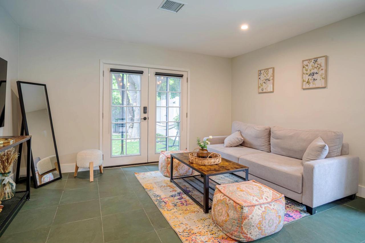 Serene 1 Bed Guest House With Patio Sleeps 6 Los Angeles Exterior photo