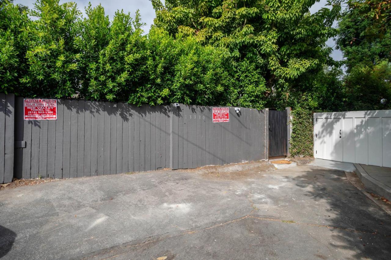Serene 1 Bed Guest House With Patio Sleeps 6 Los Angeles Exterior photo